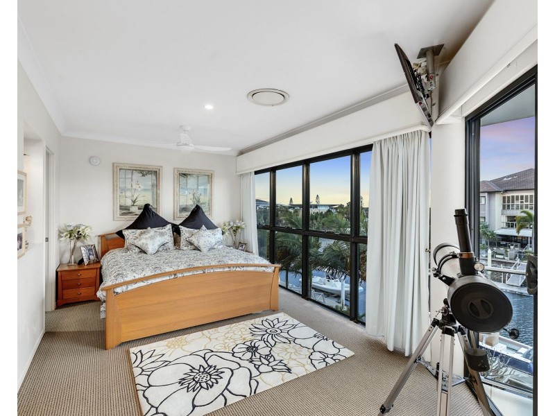4/23-25 Madang Street, Runaway Bay QLD 4216