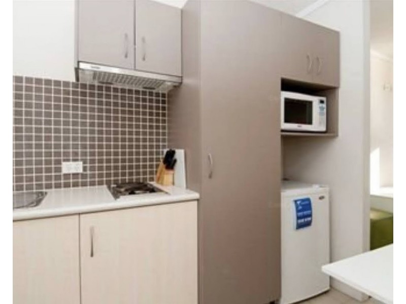 141/25 Lake Orr Drive, Robina QLD 4226