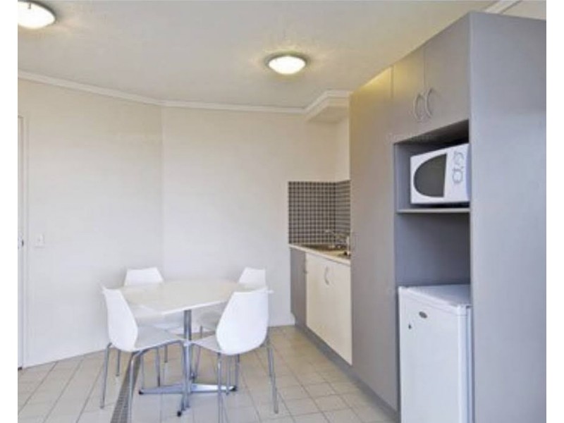 141/25 Lake Orr Drive, Robina QLD 4226