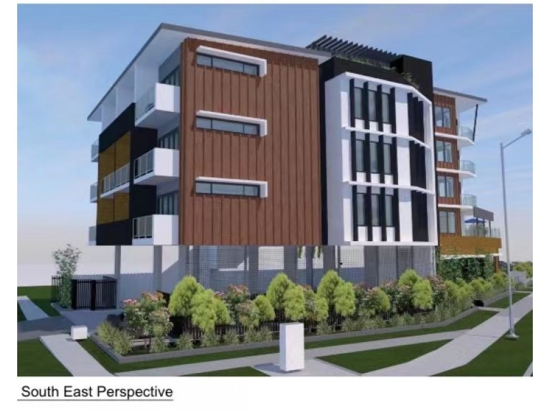 126 Frank Street, Labrador QLD 4215