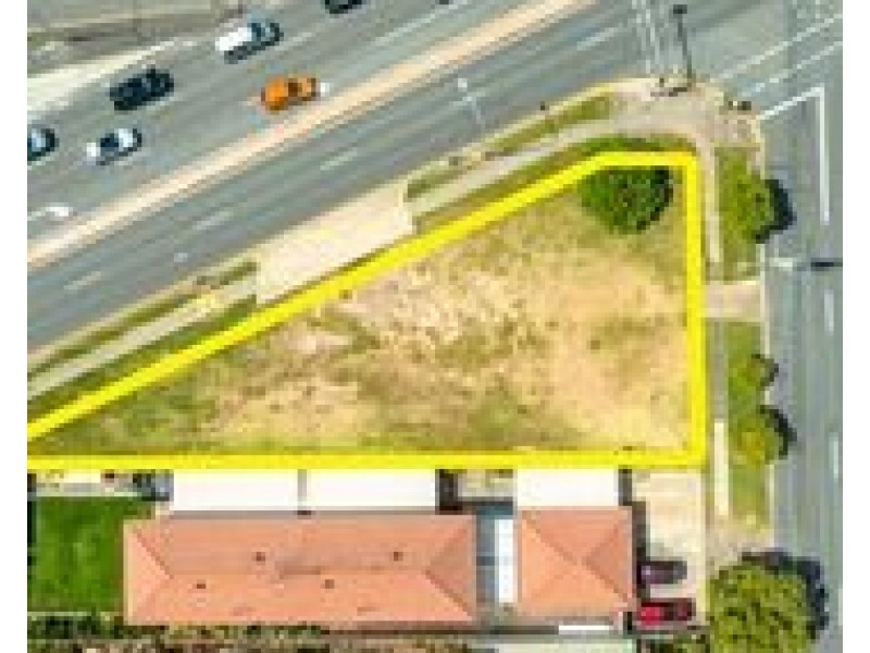 126 Frank Street, Labrador QLD 4215