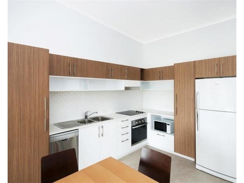 4 Paddington Terrace, Douglas QLD 4814