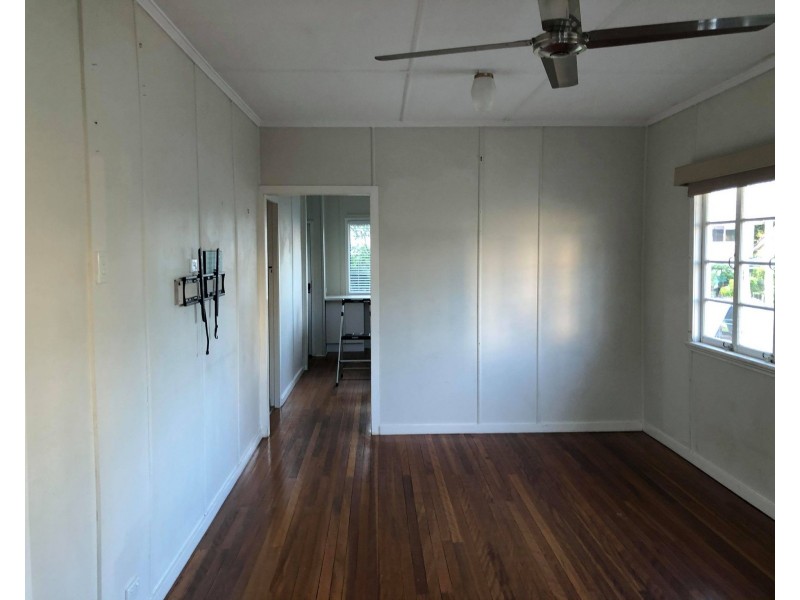 18 Perkin St, Upper Mount Gravatt QLD 4122