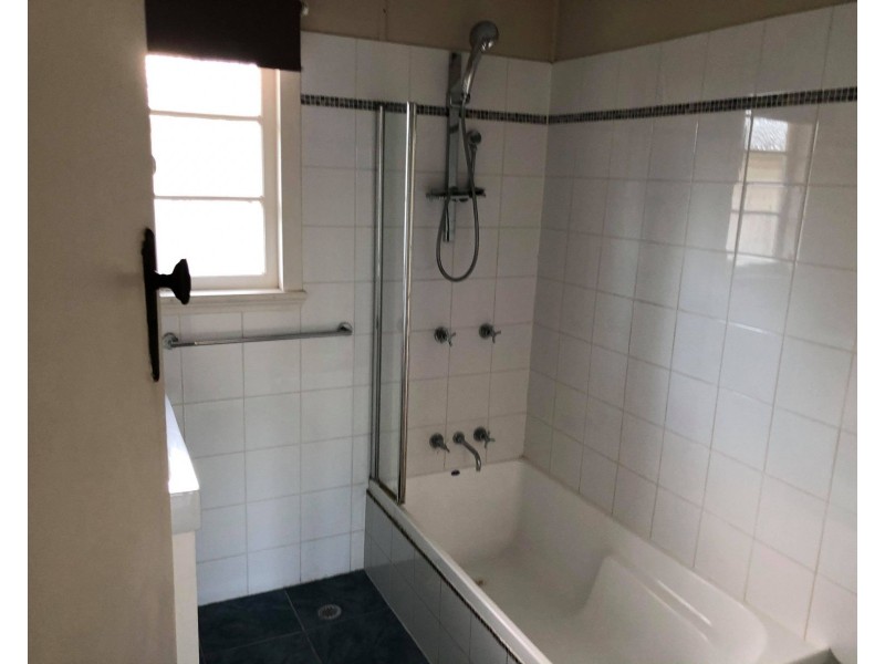 18 Perkin St, Upper Mount Gravatt QLD 4122