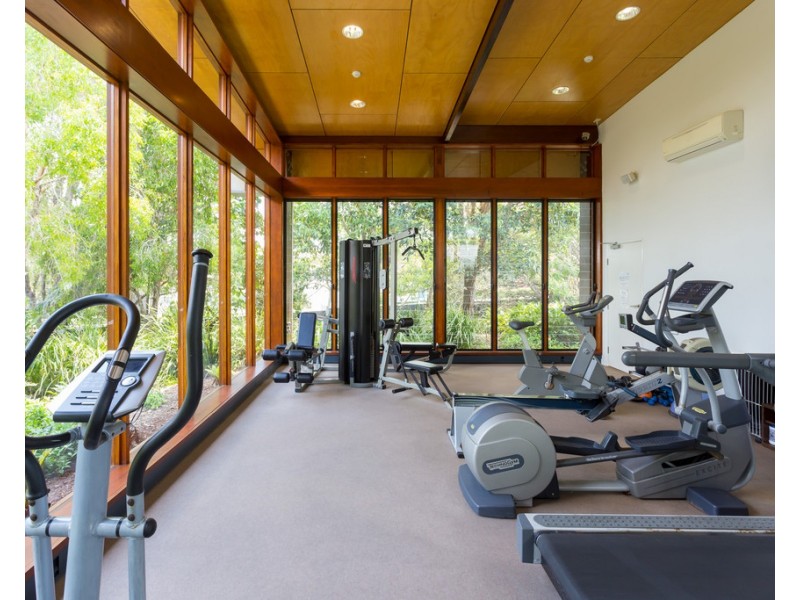 7406/323 Bayview Street, Hollywell QLD 4216