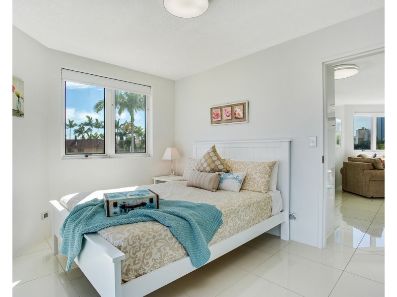 201/7 Mallana  Street, Surfers Paradise QLD 4217