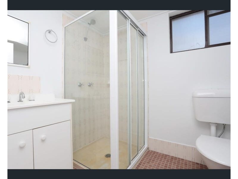 4/16 Norman Street, Southport QLD 4215