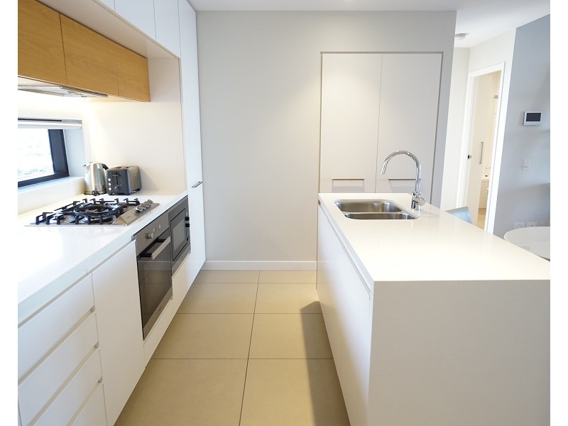 001/37D Harbour Road, Hamilton QLD 4007