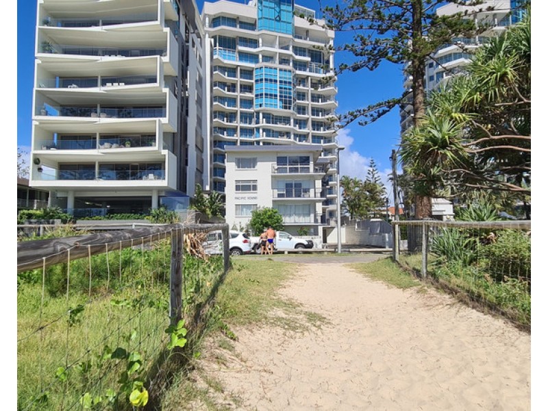 4/17 Broadbeach blvd, Broadbeach QLD 4218