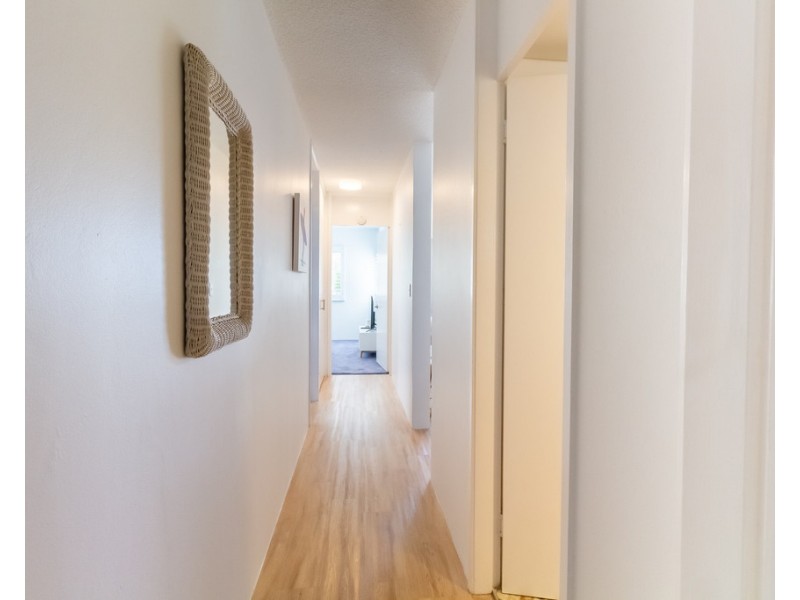 4/17 Broadbeach blvd, Broadbeach QLD 4218