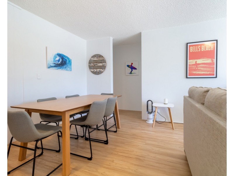 4/17 Broadbeach blvd, Broadbeach QLD 4218