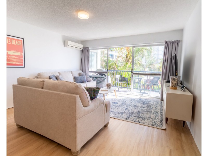 4/17 Broadbeach blvd, Broadbeach QLD 4218