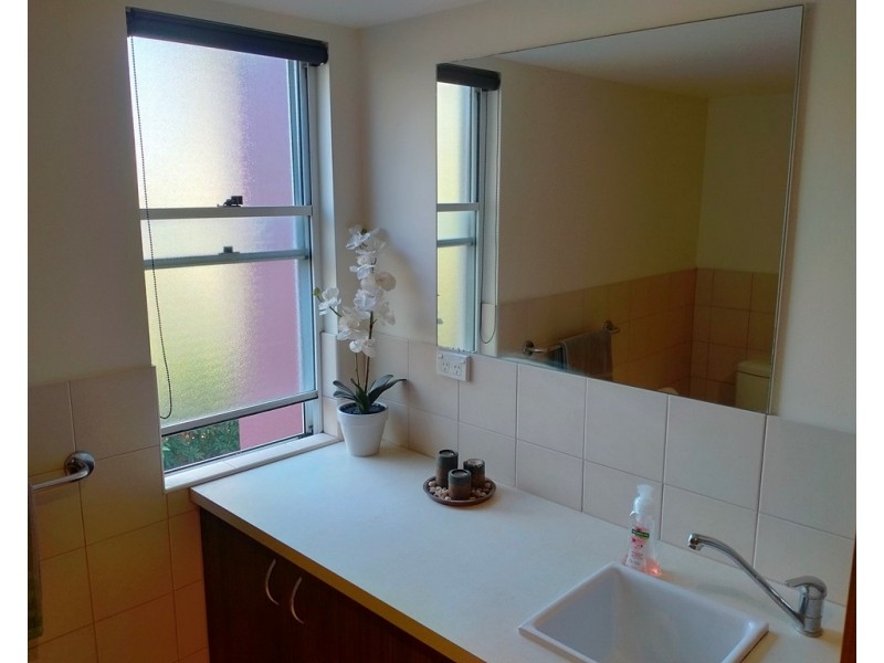 607/33 CLARK STREET, Biggera Waters QLD 4216