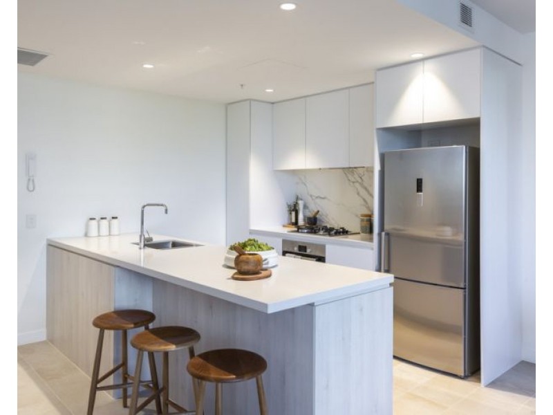 203/3 Northcliffe Terrace, Surfers Paradise QLD 4217