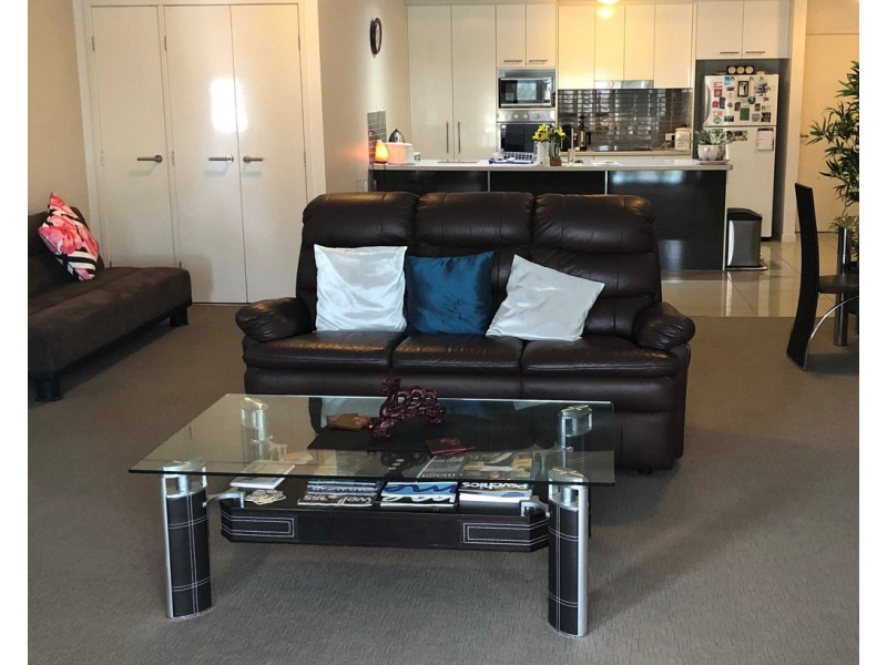 448 Oxley Avenue, Redcliffe QLD 4020