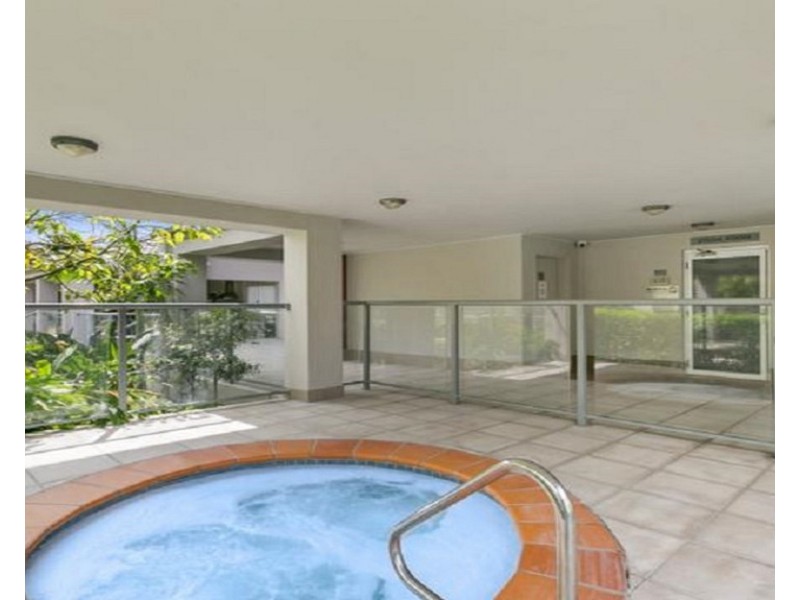 1006/33 CLARK STREET, Biggera Waters QLD 4216