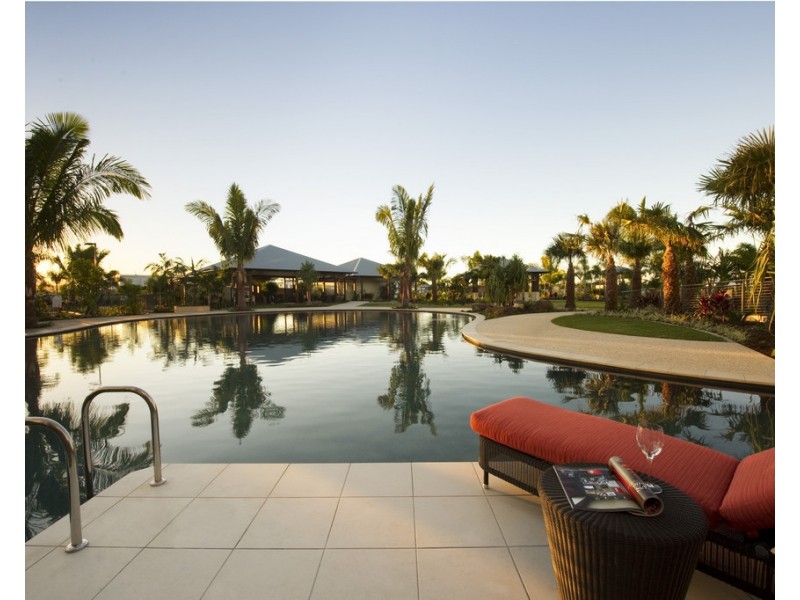 55/57 Grand Parade, Kawana Island QLD 4575