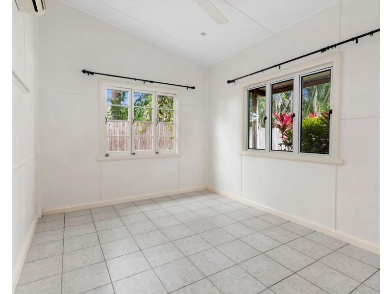 3 Watson Street, Earlville QLD 4870