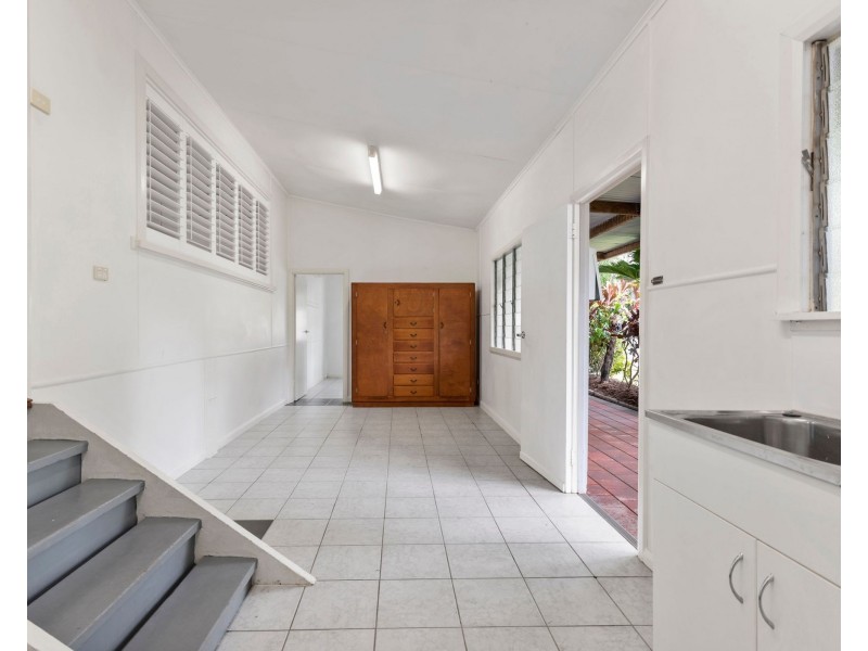 3 Watson Street, Earlville QLD 4870