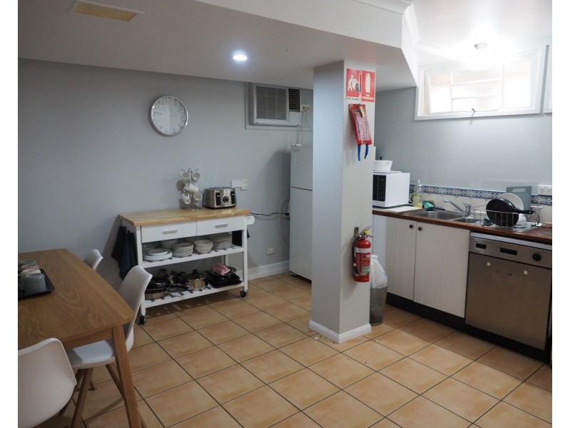 Room 2 436 Upper Roma Street, Brisbane City QLD 4000