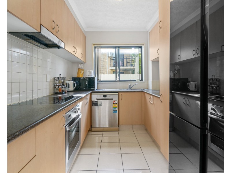 7/138 High Street, Southport QLD 4215