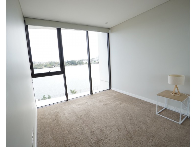 4/37D Harbour Road, Hamilton QLD 4007