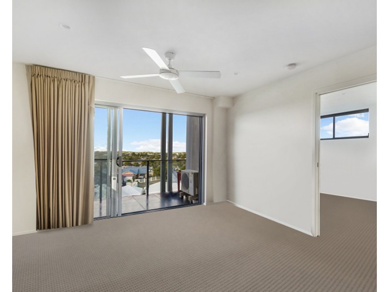47/46 Regatta Blvd, Birtinya QLD 4575