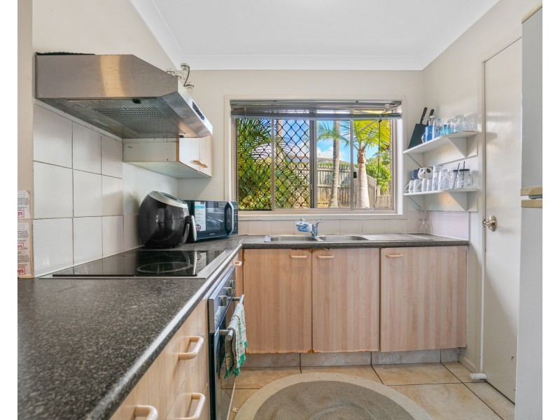 131/31 Usher Avenue, Labrador QLD 4215