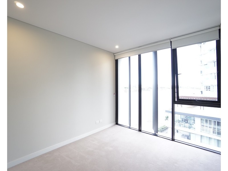 RENTED RENTED, Hamilton QLD 4007