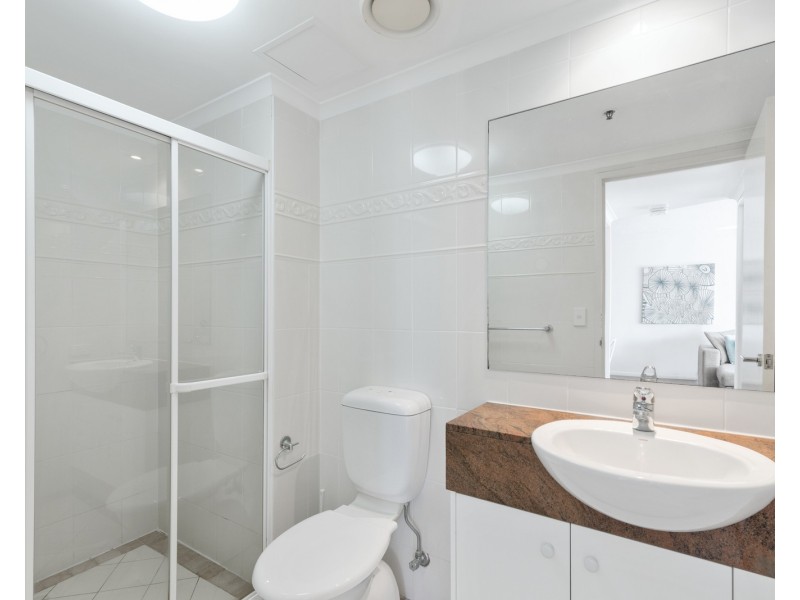 22/15-21 Breaker Street, Main Beach QLD 4217