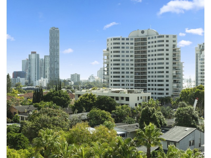 22/15-21 Breaker Street, Main Beach QLD 4217