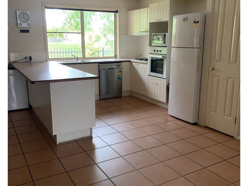 32 Caulfield Close, Little Mountain QLD 4551