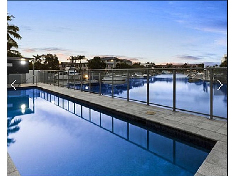 33-37 Madang Cres, Runaway Bay QLD 4216
