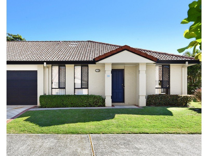 30/20 Brown Street, Labrador QLD 4215