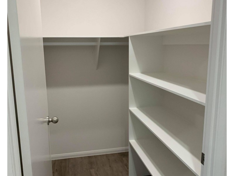 2A Farmer Place, Park Ridge QLD 4125