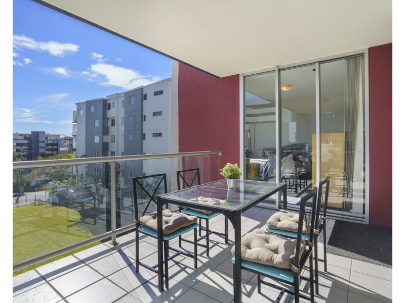 16 / 27 Station Road, Indooroopilly QLD 4068