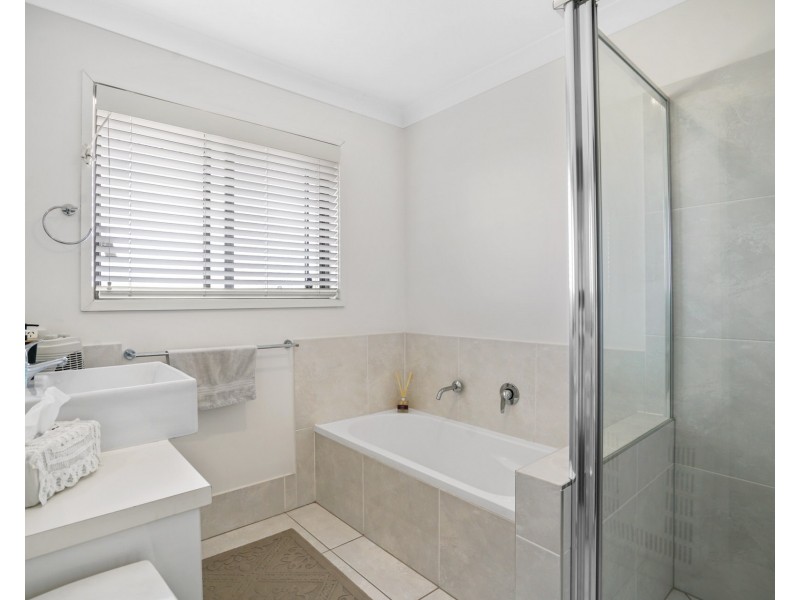 27/28 Fortune Street, Coomera QLD 4209