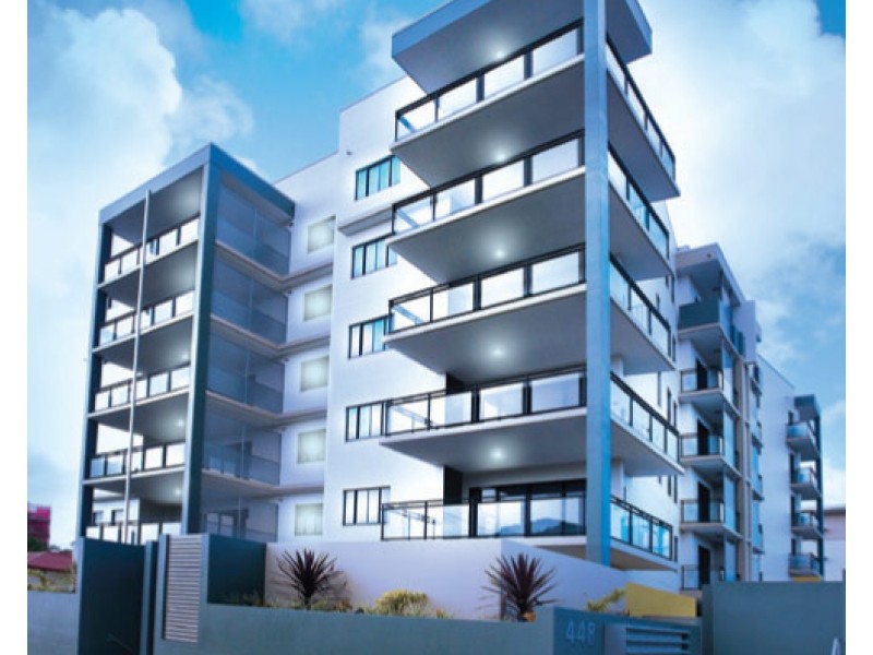 8/448 Oxlely Avenue, Redcliffe QLD 4020