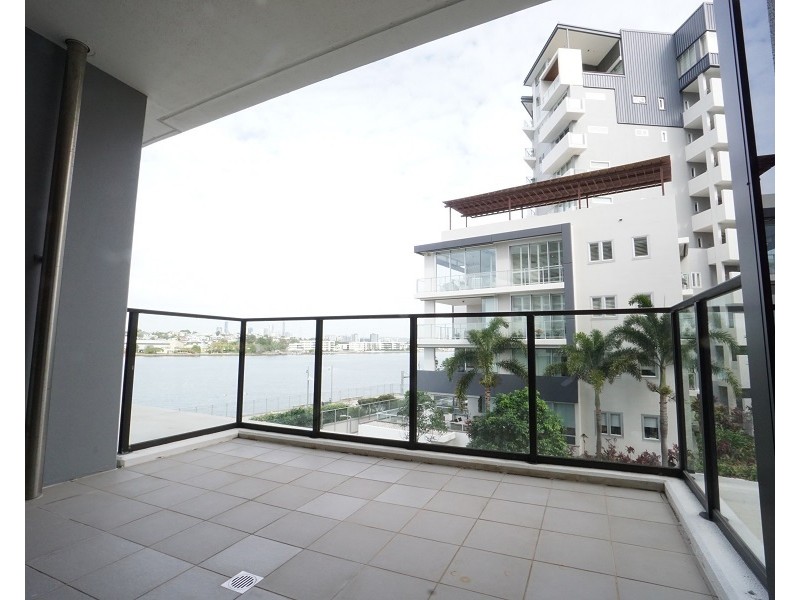 007/37D Harbour Road, Hamilton QLD 4007