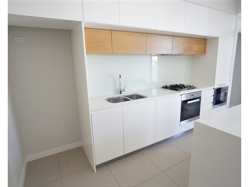 2/37D Harbour Road, Hamilton QLD 4007