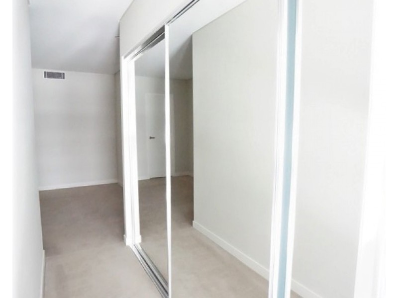 2/37D Harbour Road, Hamilton QLD 4007