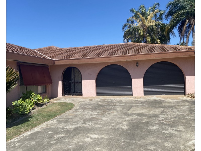 62 Rapallo Ave, Isle Of Capri QLD 4217