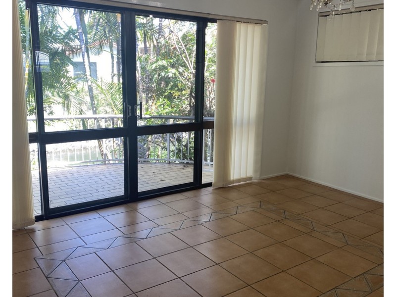 62 Rapallo Ave, Isle Of Capri QLD 4217