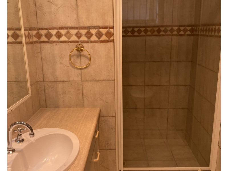 62 Rapallo Ave, Isle Of Capri QLD 4217