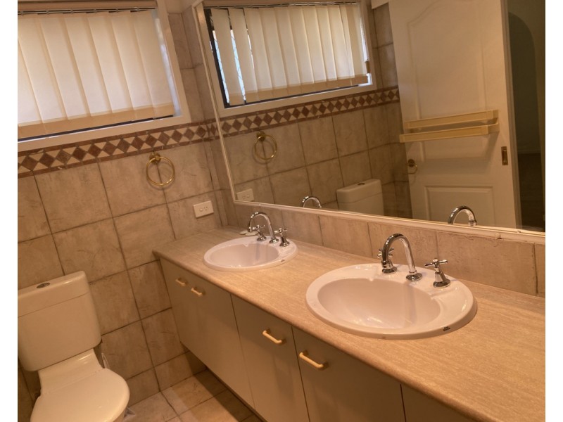 62 Rapallo Ave, Isle Of Capri QLD 4217