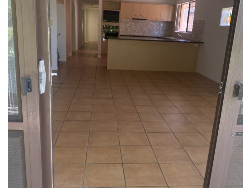 62 Rapallo Ave, Isle Of Capri QLD 4217