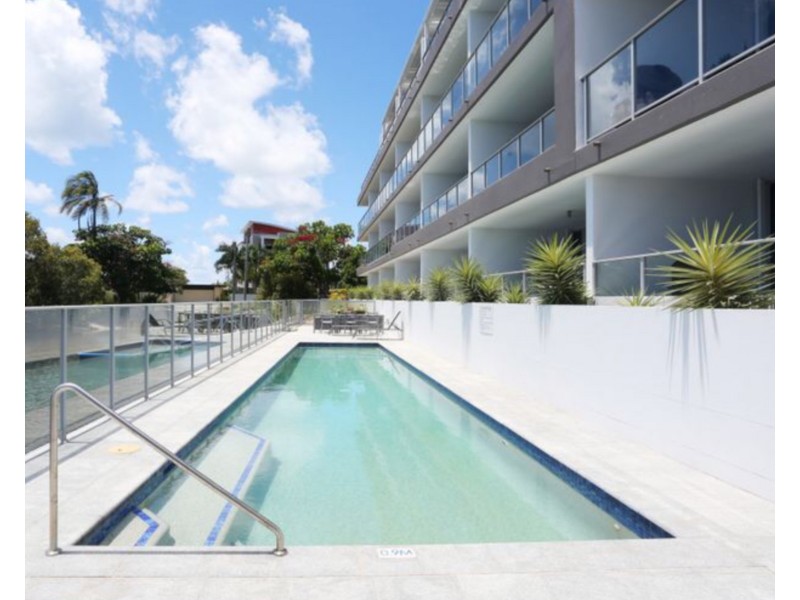 33-37 MADANG, Runaway Bay QLD 4216