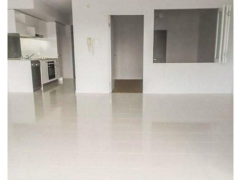 33-37 MADANG, Runaway Bay QLD 4216