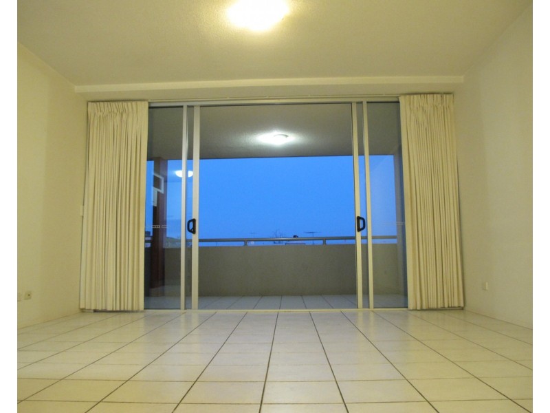 DB2411 / 27 Station Rd, Indooroopilly QLD 4068