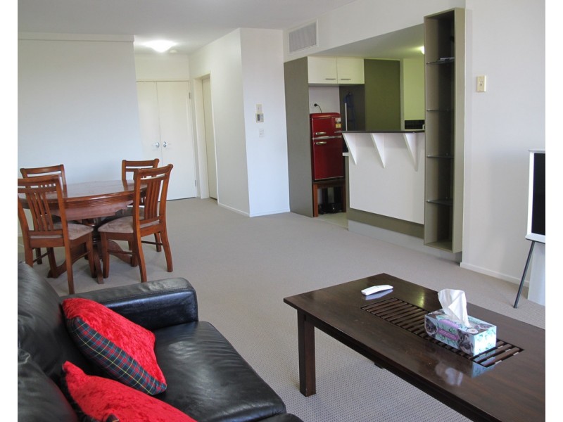 AB2108 / 27 Station Road, Indooroopilly QLD 4068